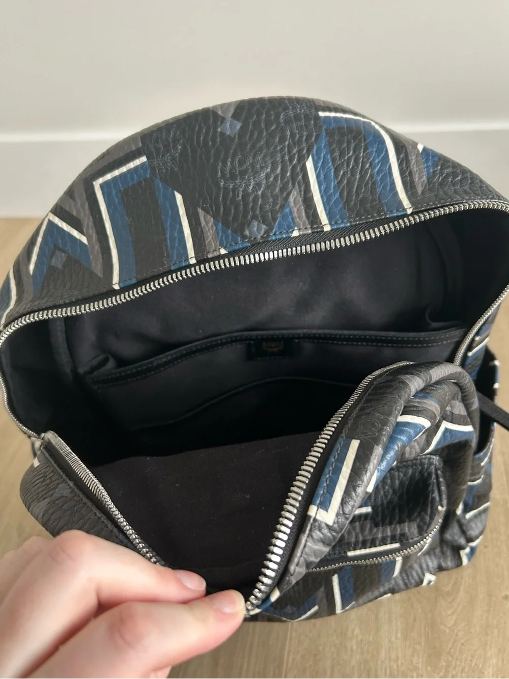MCM Backpack - Picture 6 of 7